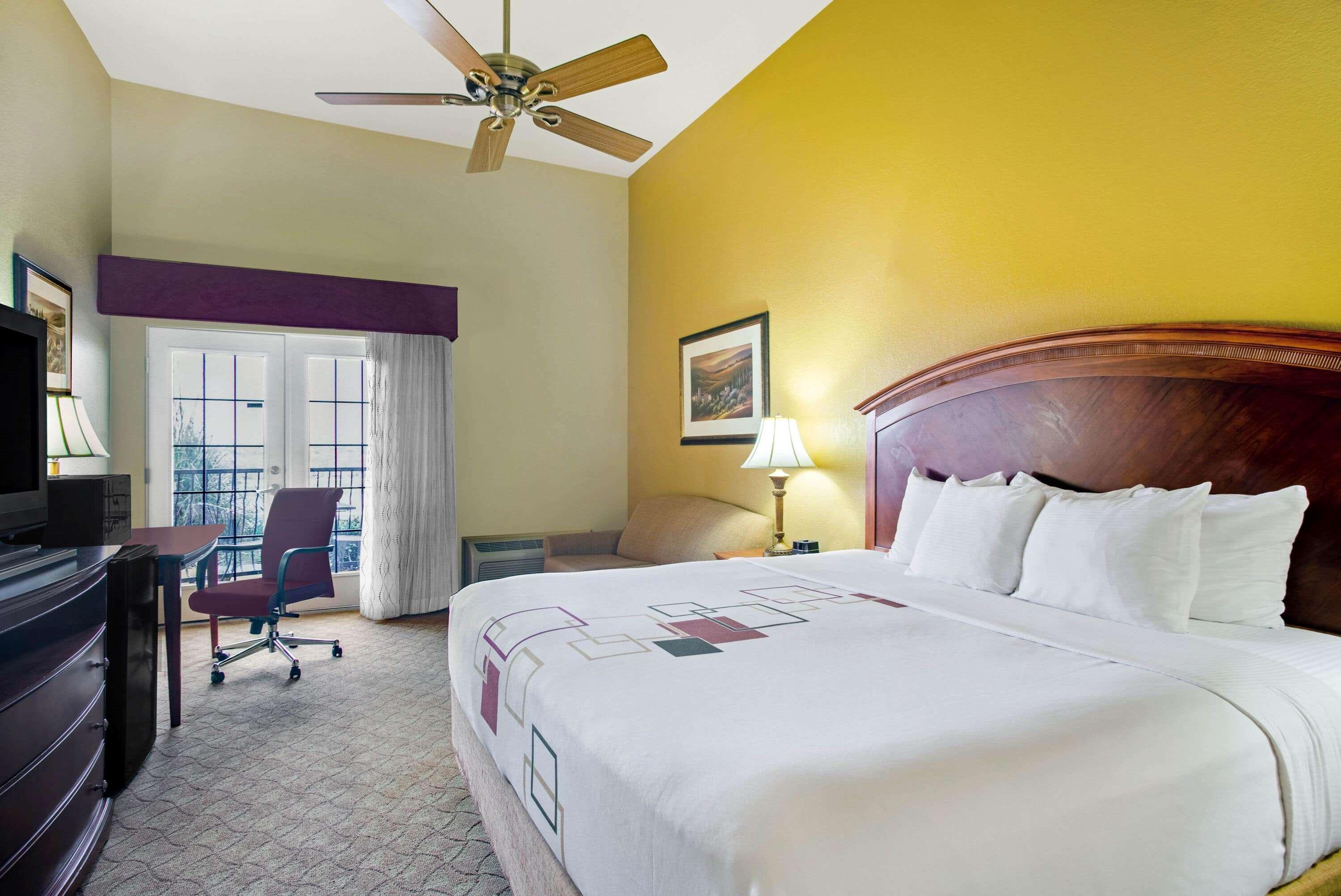 La Quinta By Wyndham Marble Falls Exterior photo