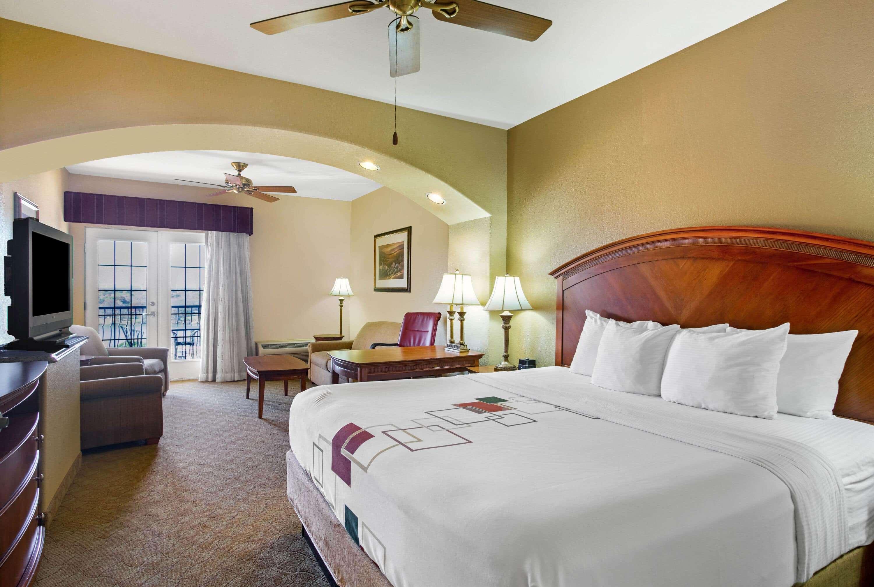 La Quinta By Wyndham Marble Falls Exterior photo
