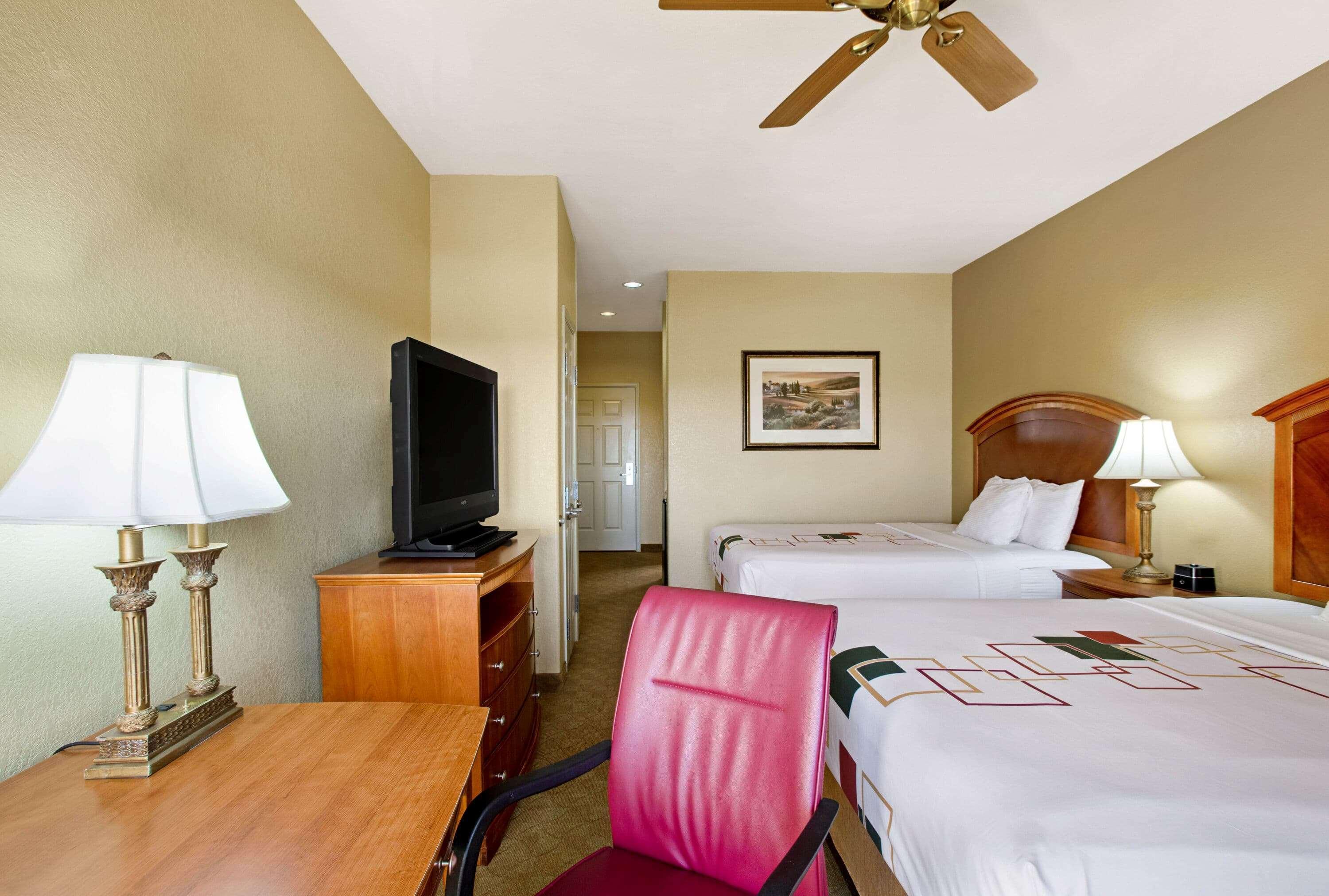 La Quinta By Wyndham Marble Falls Exterior photo