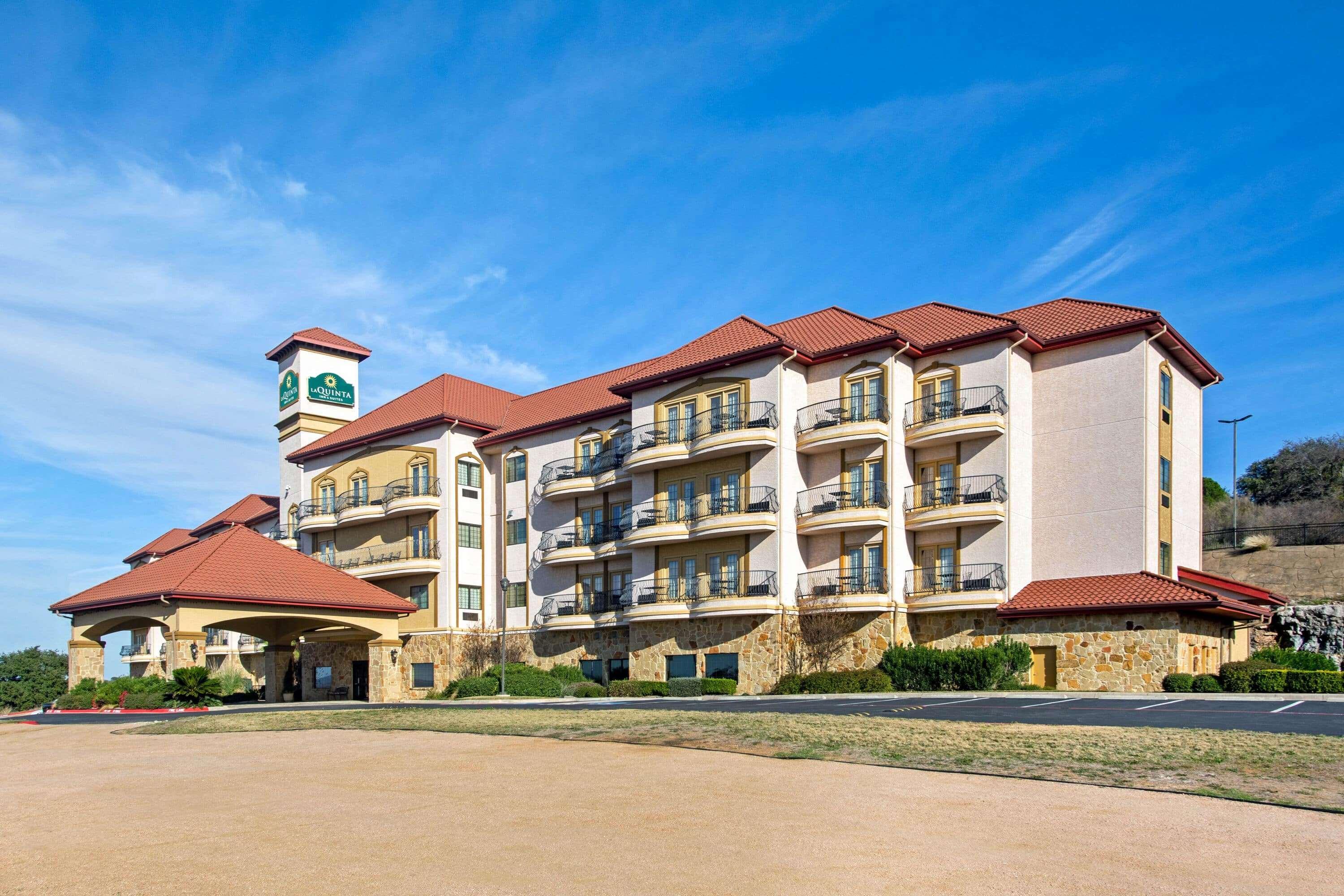 La Quinta By Wyndham Marble Falls Hotel Exterior photo